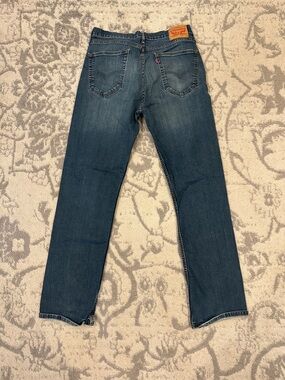 Levi's 514 Straight Men's Denim Jeans in Mid Blue